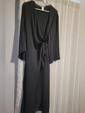H&M Black Tie-Front Long Kimono Robe